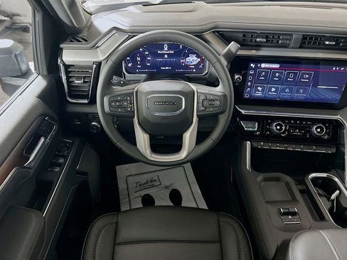 New 2026 GMC Sierra 2500 Denali w/ Denali Reserve Package image 16