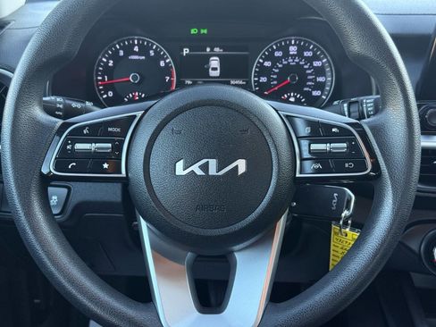 Used 2022 Kia Forte LXS image 14