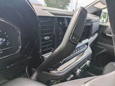 Used 2024 GMC Sierra 1500 SLE w/ X31 Off-Road Package AWD/4WD image 28