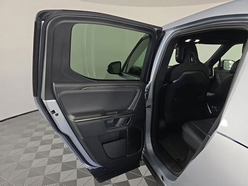 Used 2022 Rivian R1T Adventure AWD/4WD image 17