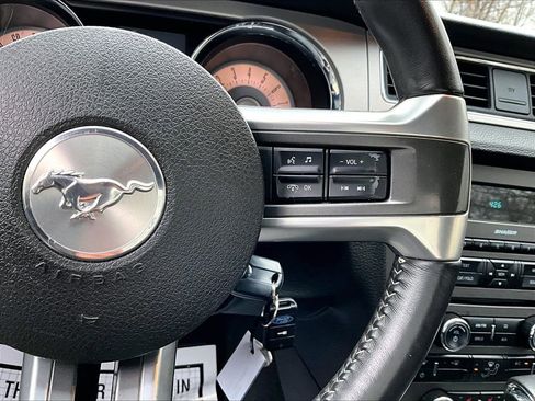 Used 2011 Ford Mustang GT Premium w/ Comfort Pkg image 17