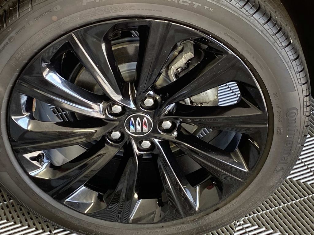 Used 2024 Buick Envista Sport Touring w/ Convenience I Package FWD image 27