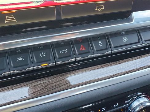 New 2026 GMC Sierra 1500 Elevation image 23