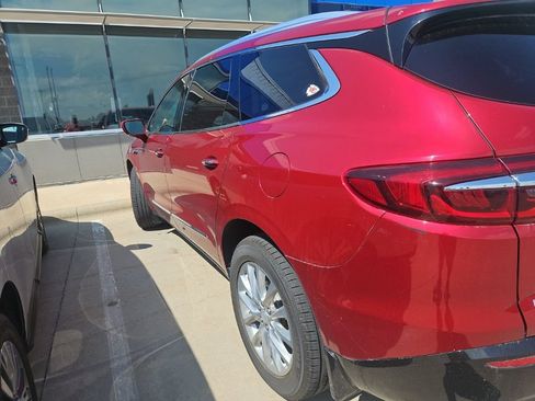 Used 2019 Buick Enclave Premium w/ Experience Buick Package FWD image 6