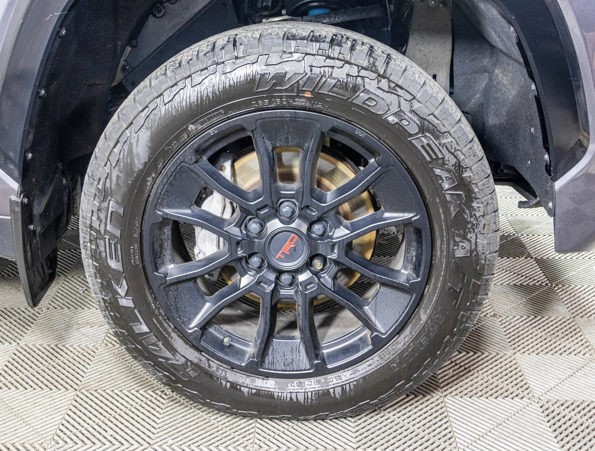 Used 2025 Toyota Tundra Platinum w/ TRD Off-Road Package AWD/4WD image 51