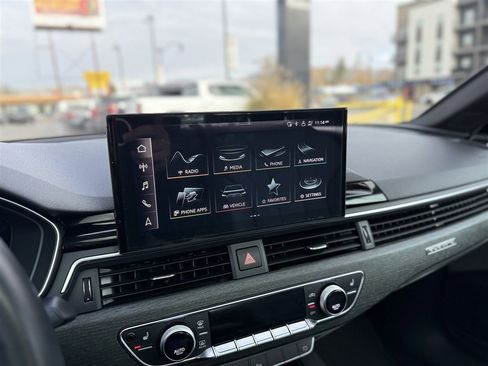 Used 2022 Audi A4 2.0T Premium Plus w/ Premium Plus Package image 31