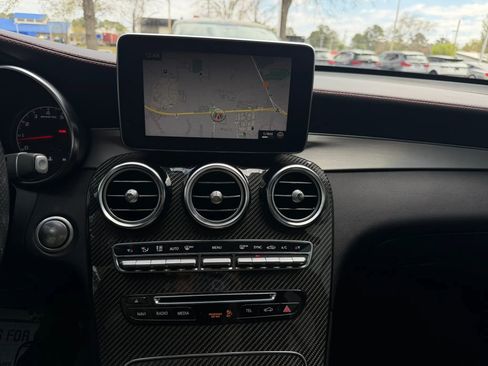 Used 2019 Mercedes-Benz GLC 43 AMG 4MATIC image 24