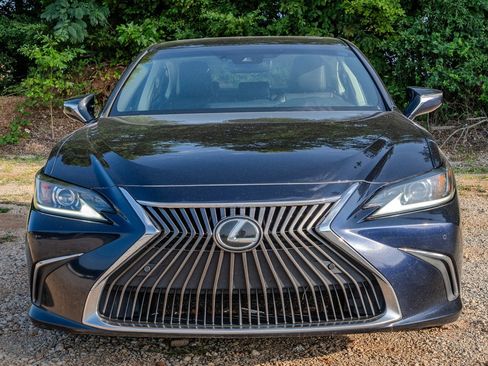Used 2019 Lexus ES 350 w/ Premium Package FWD image 8