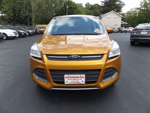 Used 2016 Ford Escape SE AWD/4WD image 2