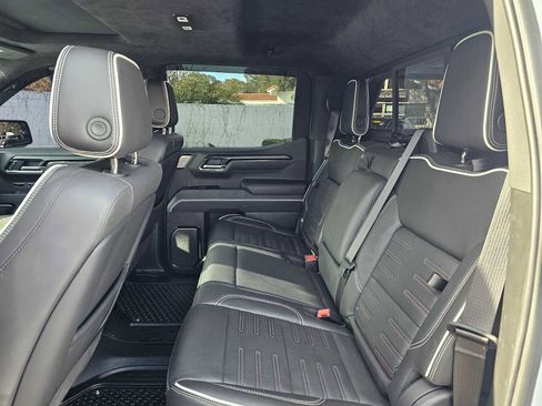 Used 2024 GMC Sierra 1500 AT4X image 17