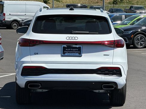 Used 2025 Audi Q5 Premium w/ Convenience Package AWD/4WD image 4