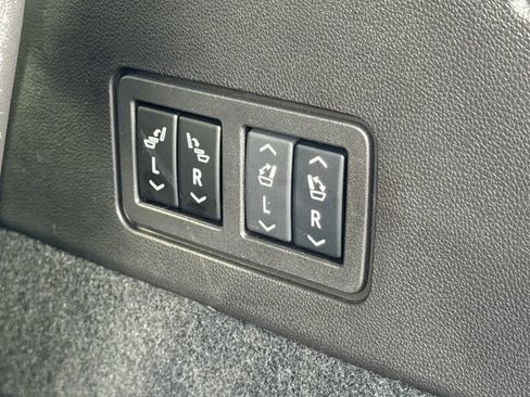 Certified 2024 Cadillac XT6 Sport w/ Platinum Package image 6