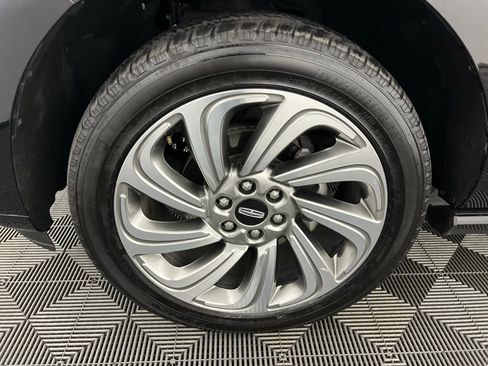 Used 2024 Lincoln Navigator Reserve image 12
