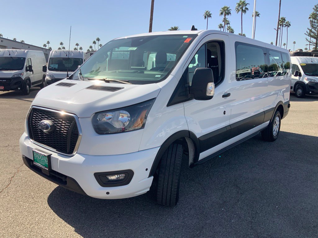 Used 2024 Ford Transit 350 XLT RWD image 3
