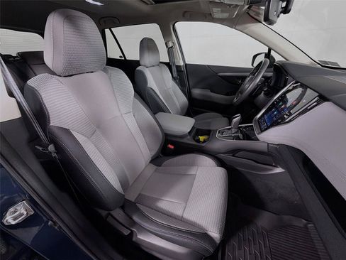 Used 2025 Subaru Outback Premium w/ Popular Package #1A AWD/4WD image 31