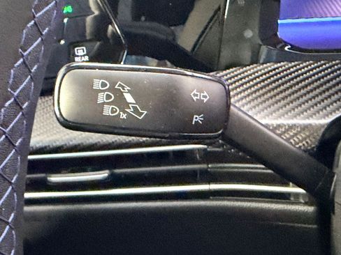 Used 2025 Volkswagen Golf R Black Edition AWD/4WD image 24