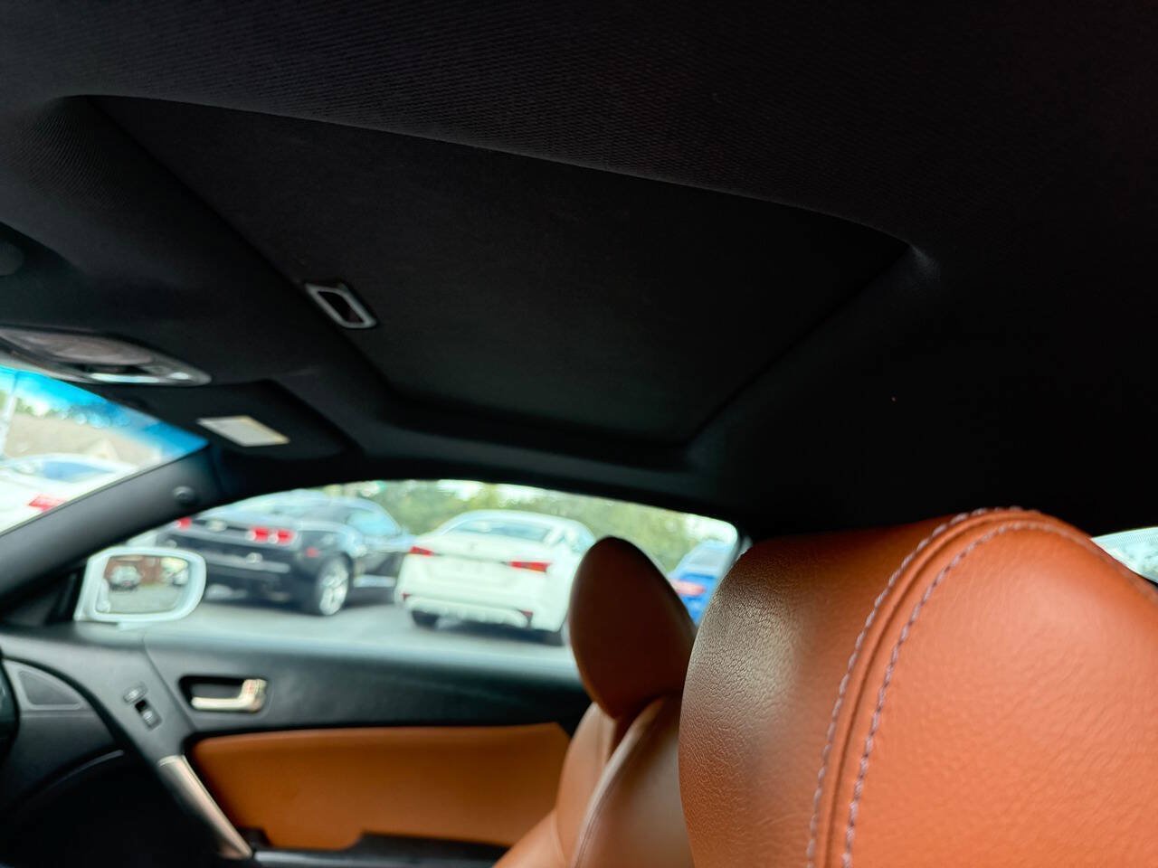 Used 2014 Hyundai Genesis 3.8 RWD image 10