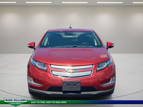 Used 2015 Chevrolet Volt Premium w/ Premium Trim Package FWD image 9