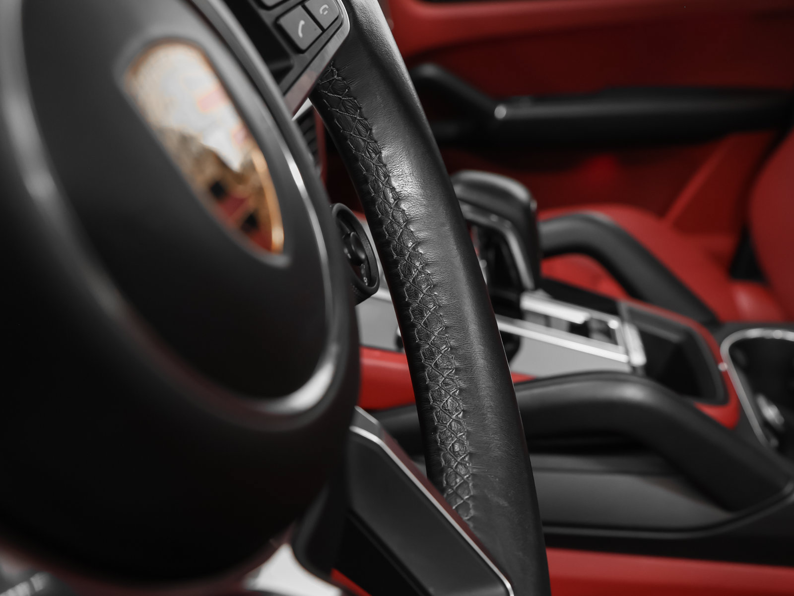 Certified 2022 Porsche Cayenne GTS w/ Premium Package Plus AWD/4WD image 34