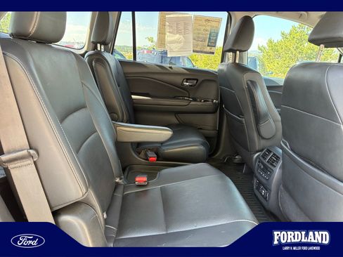 Used 2019 Honda Pilot Elite image 18