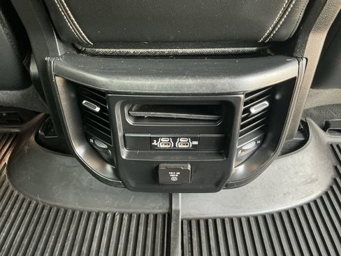 Used 2020 RAM 1500 Laramie AWD/4WD image 26