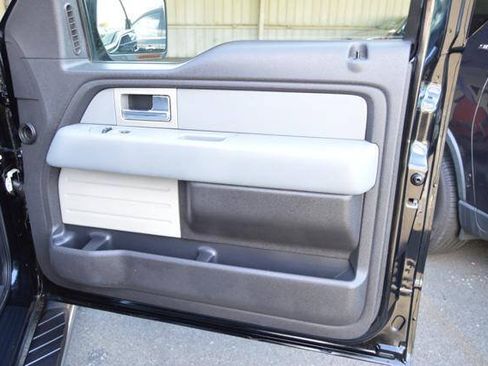 Used 2011 Ford F150 XLT w/ XLT Chrome Pkg AWD/4WD image 29