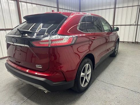 Used 2019 Ford Edge SEL w/ Equipment Group 201A image 4