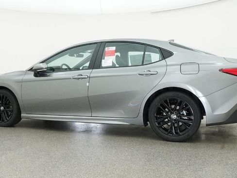 New 2026 Toyota Camry SE FWD image 39