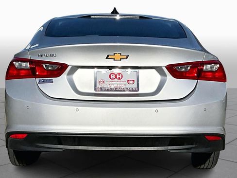 Used 2022 Chevrolet Malibu LS w/ Driver Confidence Package II image 6