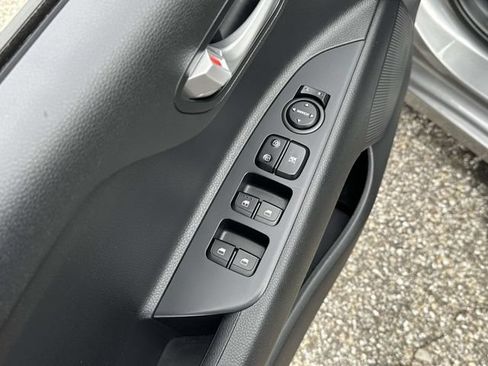 Used 2022 Kia Rio S w/ Technology Package FWD image 18