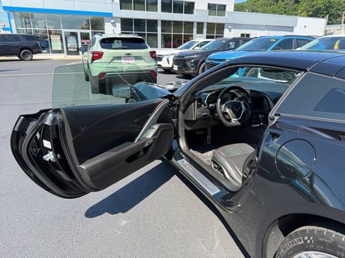 Used 2016 Chevrolet Corvette Stingray Coupe w/ 3LT Preferred Equipment Group RWD image 22
