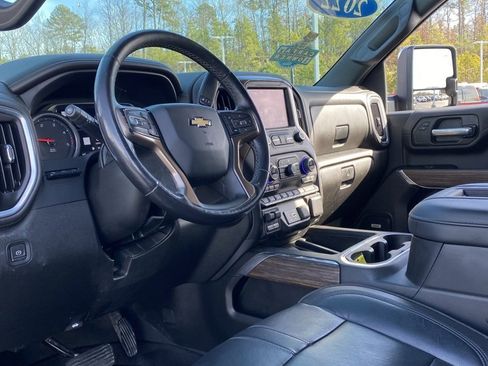 Used 2022 Chevrolet Silverado 2500 High Country image 10