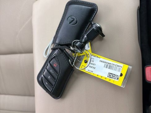 Used 2021 Lexus ES 350 Luxury w/ Accessory Package 2 image 36