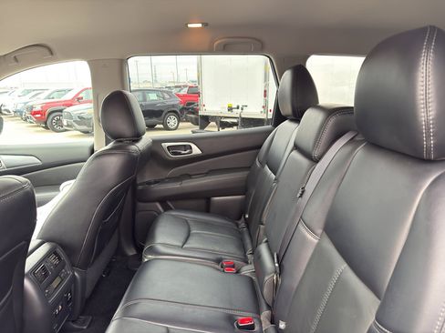 Certified 2020 Nissan Pathfinder SL image 32