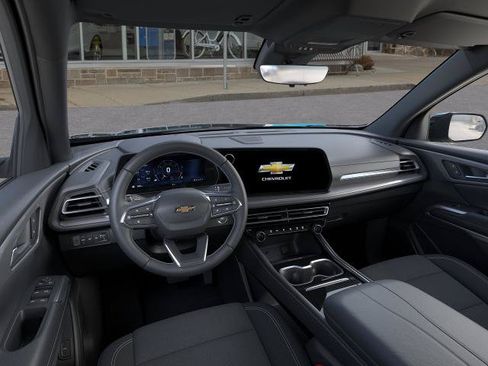 New 2026 Chevrolet Traverse LT w/ Driver Confidence Package AWD/4WD image 15