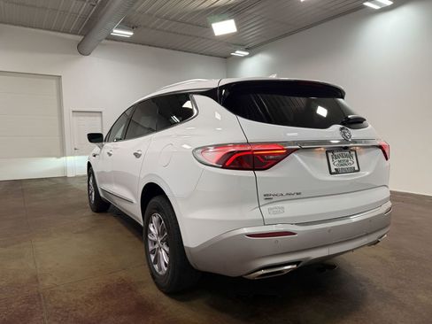 Used 2023 Buick Enclave Essence AWD/4WD image 35