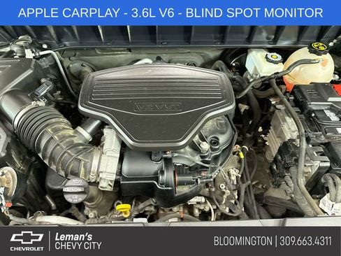 Used 2019 GMC Acadia SLT FWD image 33