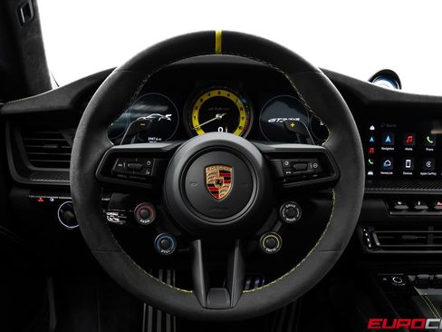 Used 2025 Porsche 911 GT3 RS RWD image 32