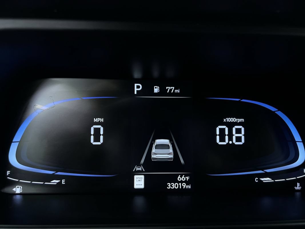 Used 2025 Hyundai Elantra SEL FWD image 18