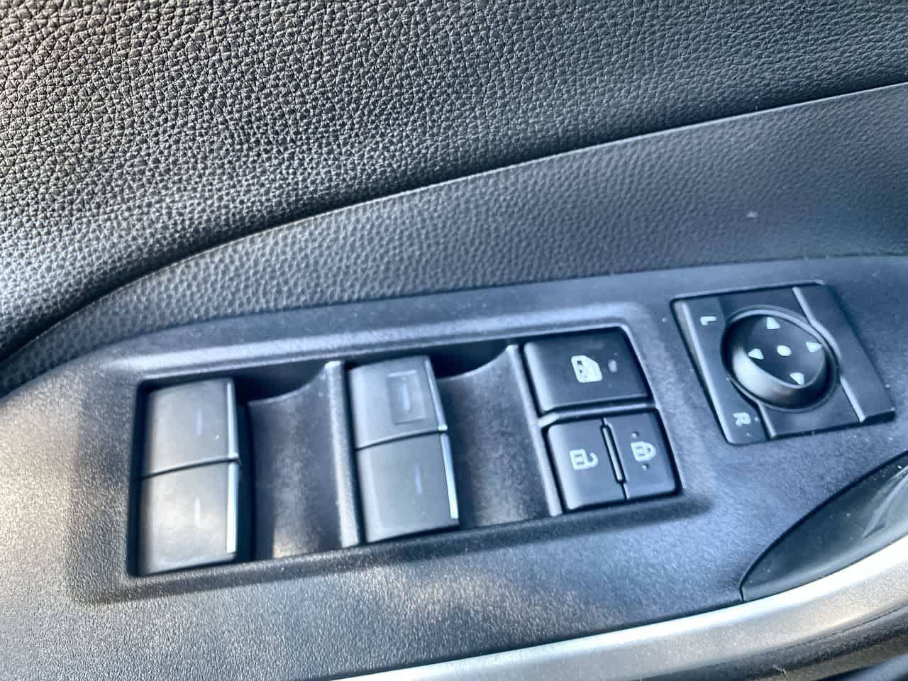 Certified 2022 Toyota RAV4 Limited AWD/4WD image 13