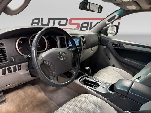 Used 2007 Toyota 4Runner SR5 AWD/4WD image 10