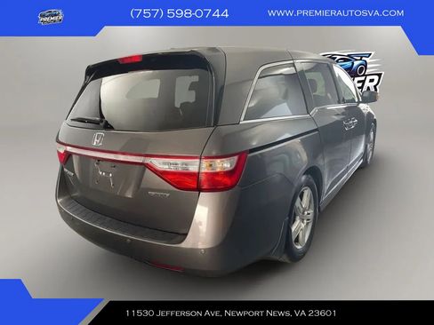 Used 2013 Honda Odyssey Touring Elite image 3