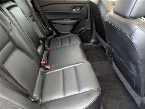 Used 2023 Nissan Rogue SV w/ SV Premium Package image 20