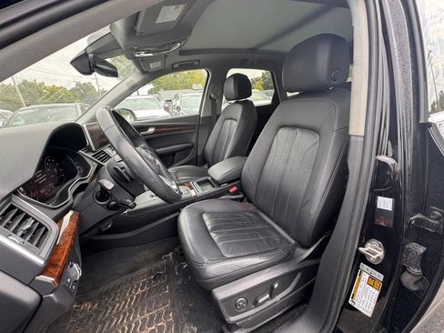 Used 2018 Audi Q5 2.0T Premium Plus w/ Premium Plus Package AWD/4WD image 9