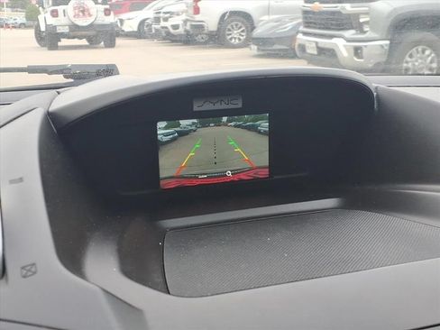 Used 2018 Ford Escape SE w/ SE Sport Appearance Package FWD image 15