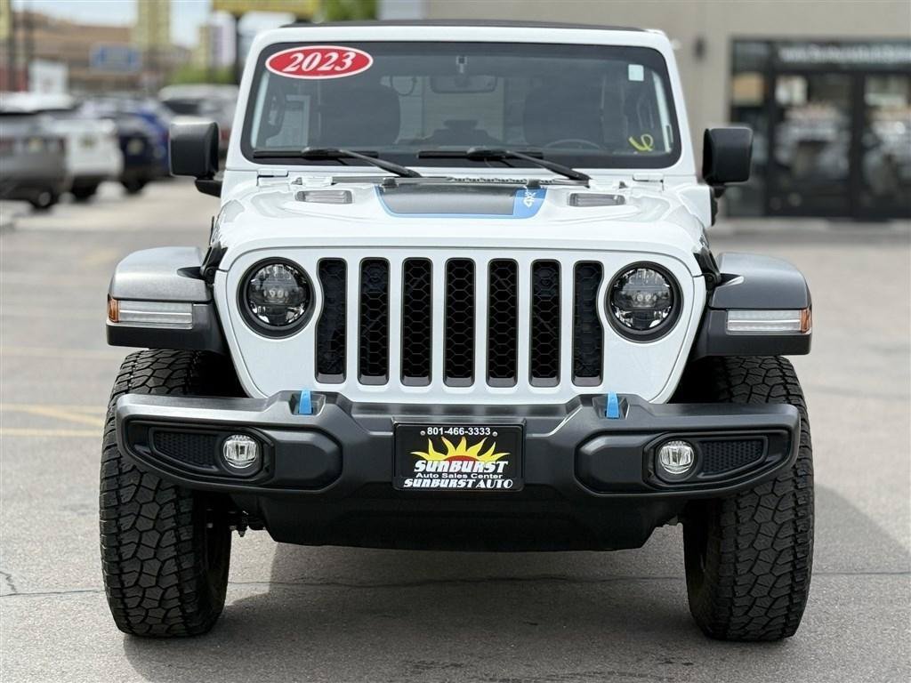 Used 2023 Jeep Wrangler Unlimited Rubicon 4xe w/ Cold Weather Group AWD/4WD image 2