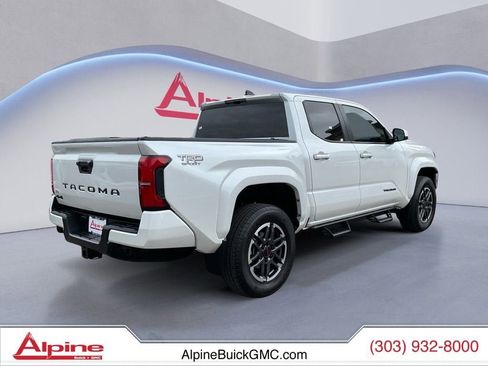 Used 2024 Toyota Tacoma TRD Sport AWD/4WD image 5