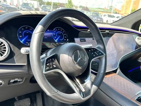 Used 2023 Mercedes-Benz EQS 580 4MATIC SUV image 17