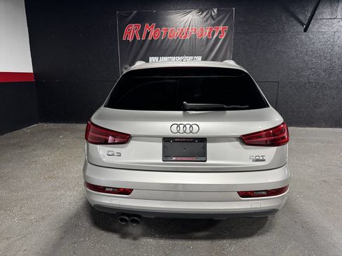Used 2018 Audi Q3 2.0T Premium Plus w/ Premium Plus Package AWD/4WD image 4