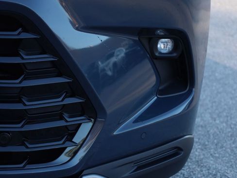 Used 2025 Toyota Grand Highlander FWD image 3